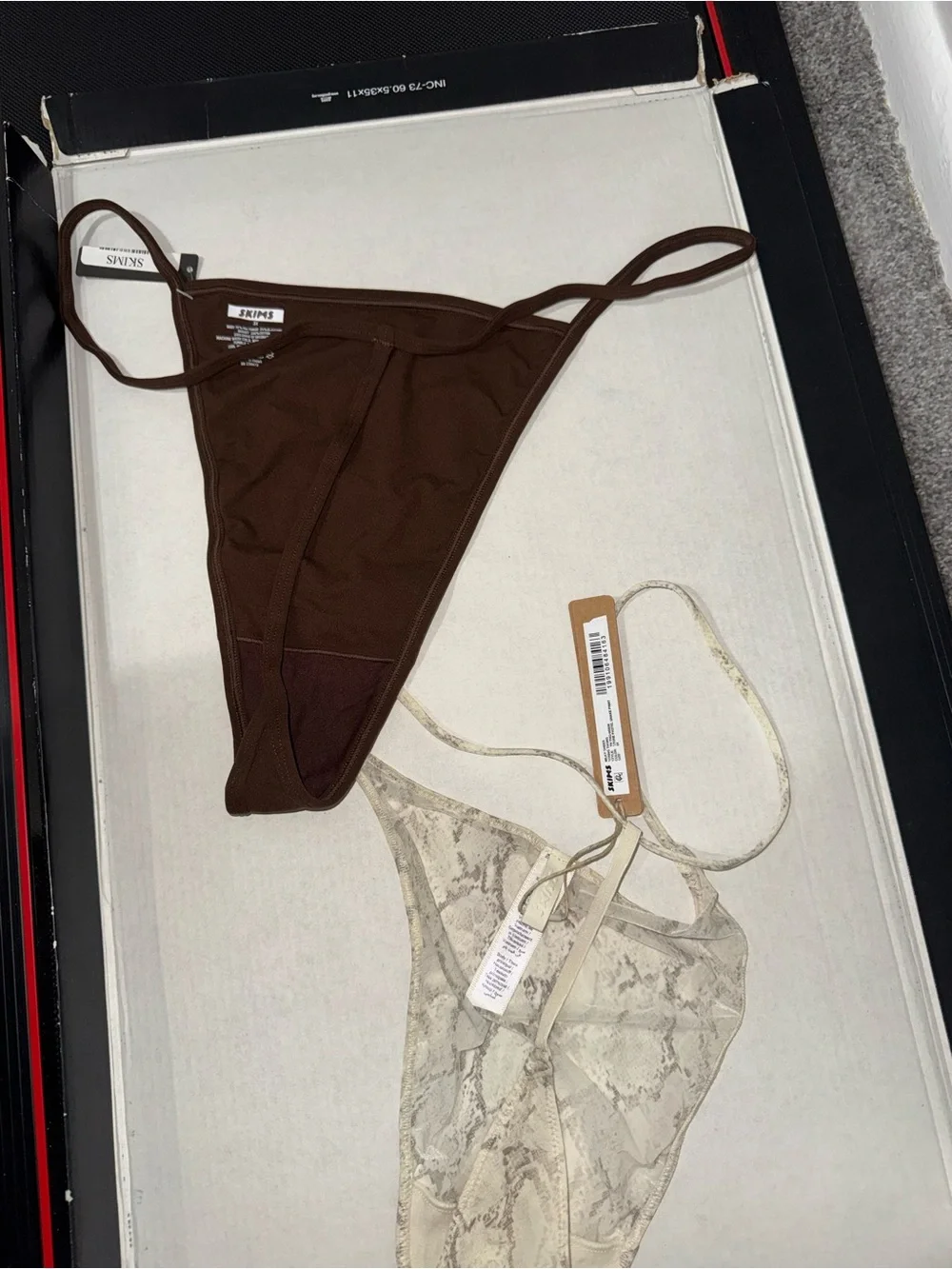 Skims Women’s Lace-Trim Thong Set - Brown & Cream -